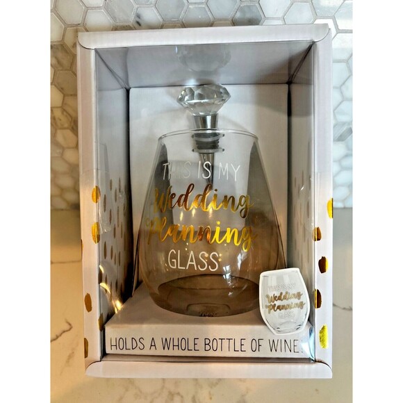 Oversized  This is my Wedding Planning 30 Ounce Wine Glass & Stopper NEW IN BOX - Picture 2 of 7